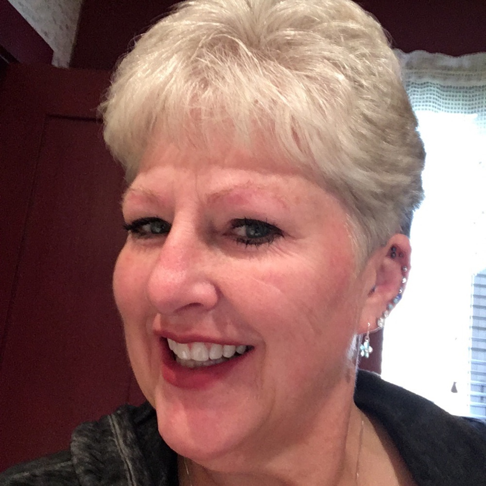 Meet your Posher, Pamela